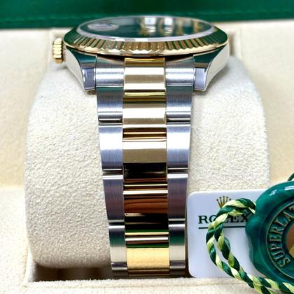 Rolex Datejust 41 126333 Wimbledon Dial Two Tone Gold and Steel + Box & Papers - Image 6