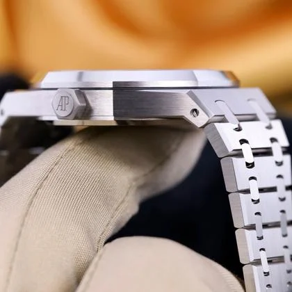 Audemars Piguet Royal Oak Selfwinding 2025 Brand New Complete Set - Image 8