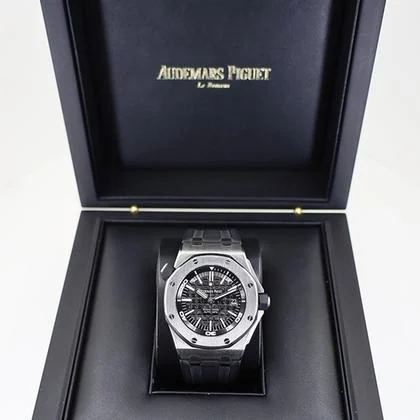Audemars Piguet Royal Oak Offshore Diver 42mm Stainless Steel Black Dial - Image 7