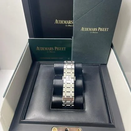 Audemars Piguet Royal Oak Selfwinding 41mm Stainless Steel Silver Dial - Image 9