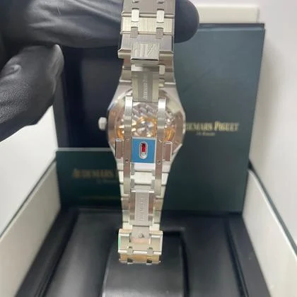 Audemars Piguet Royal Oak Selfwinding 41mm Stainless Steel Silver Dial - Image 2