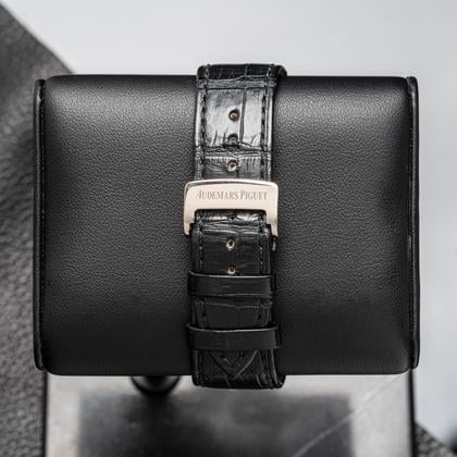 Audemars Piguet Jules Audemars Chronograph - Image 5