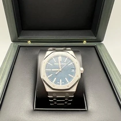 Audemars Piguet Royal Oak Selfwinding 15510 Selfwinding Blue Dial 41mm 2022 - Image 11