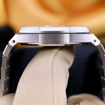 Audemars Piguet Royal Oak Selfwinding 2025 Brand New Complete Set - Image 9