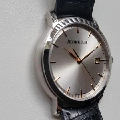 Audemars Piguet Jules Audemars Selfwinding - Image 4