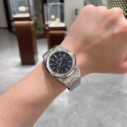 Audemars Piguet Royal Oak Selfwinding 15400st.oo.1220st.01 - Image 3