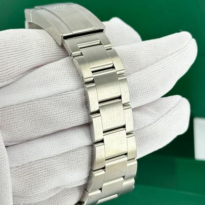 Rolex Oyster Perpetual 41 Unworn 2025 / 134300-0006 - Image 3