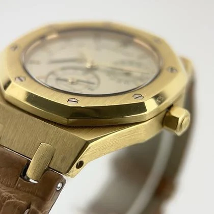 Audemars Piguet Royal Oak Dual Time 18k Yellow Gold 36mm Gold Color Dial Automatic 25730BA - Image 8