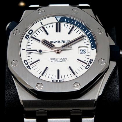 Audemars Piguet Royal Oak Offshore Diver 15710ST Royal Oak Offshore Diver with White Dial - Image 7