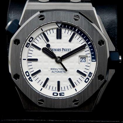 Audemars Piguet Royal Oak Offshore Diver 15710ST Royal Oak Offshore Diver with White Dial - Image 6