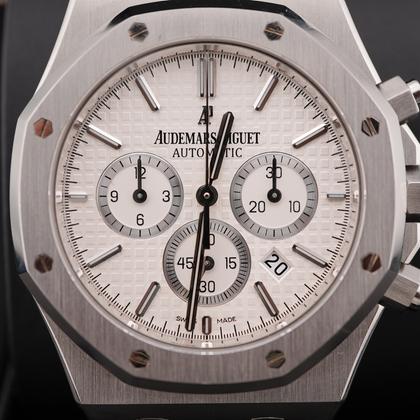 Audemars Piguet Royal Oak Chronograph 41 mm White Dial Stainless Steel Complete Set 2014 - Image 10