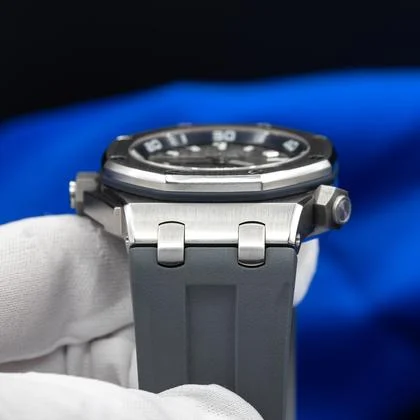 Audemars Piguet Royal Oak Offshore Diver 2024 Royal Oak Offshore Diver-Grey Dial with Quick Change Strap System includes 2 straps - Image 5