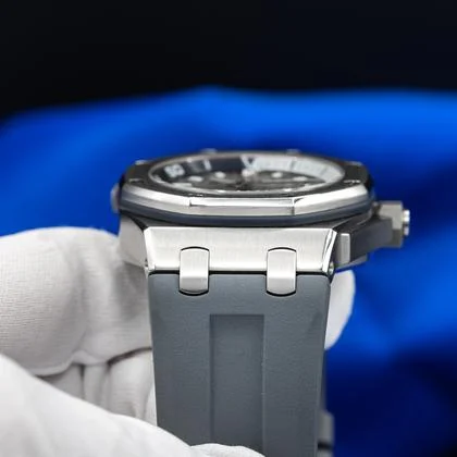 Audemars Piguet Royal Oak Offshore Diver 2024 Royal Oak Offshore Diver-Grey Dial with Quick Change Strap System includes 2 straps - Image 6