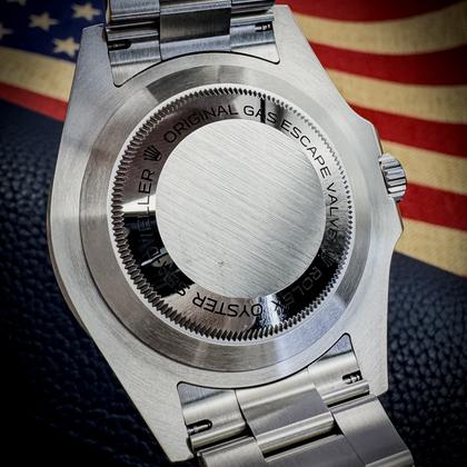 Rolex Sea-Dweller “Red Letter” 43mm Oyster Steel 126600 Full Set - Image 4