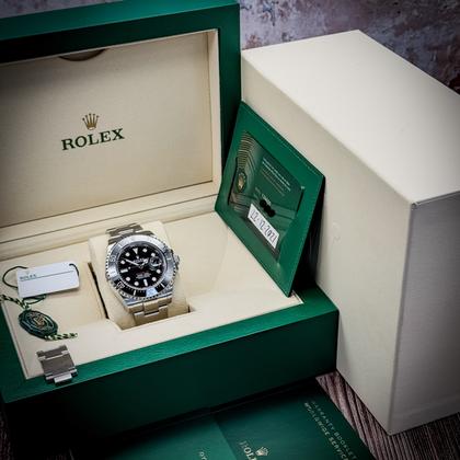 Rolex Sea-Dweller “Red Letter” 43mm Oyster Steel 126600 Full Set - Image 2