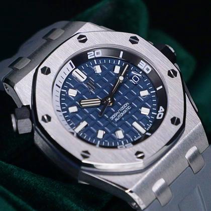 Audemars Piguet Royal Oak Offshore Diver MINT FULL SET Royal Oak Offshore Diver Blue Dial Gray Rubber Strap Steel 15720ST - Image 11