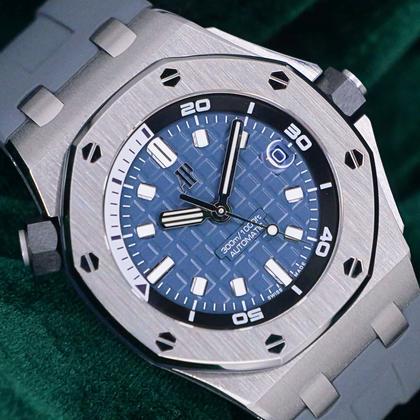 Audemars Piguet Royal Oak Offshore Diver MINT FULL SET Royal Oak Offshore Diver Blue Dial Gray Rubber Strap Steel 15720ST - Image 2