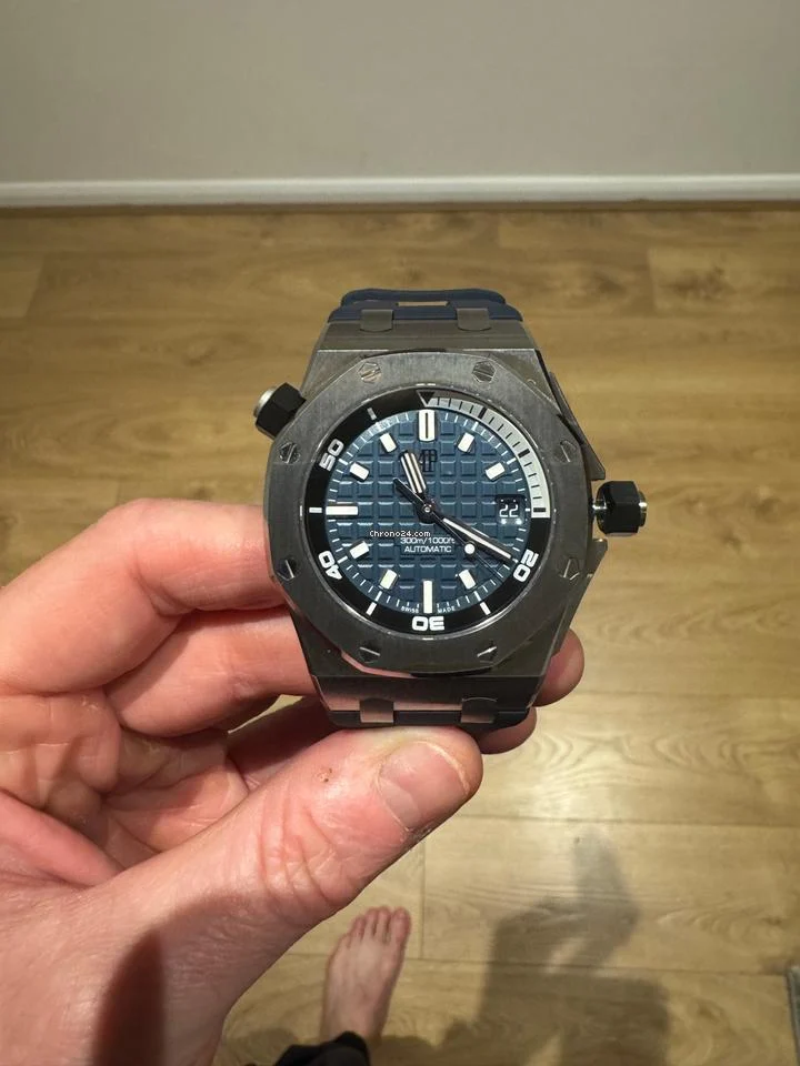 Audemars Piguet Royal Oak Offshore Diver New & Unworn 2025 Full Set - Image 3