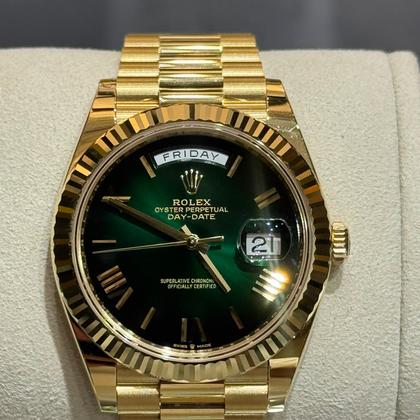 Rolex Day-Date 40 Green Dial Ombrè - Image 6